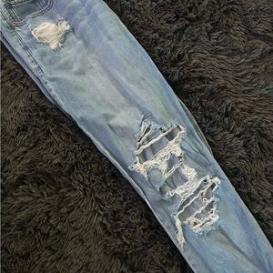 American Eagle Outfitters Ripped Light Blue tomgirl jeans